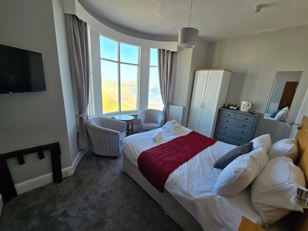 Room image 2