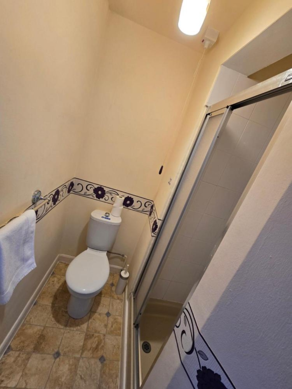 Room image 3