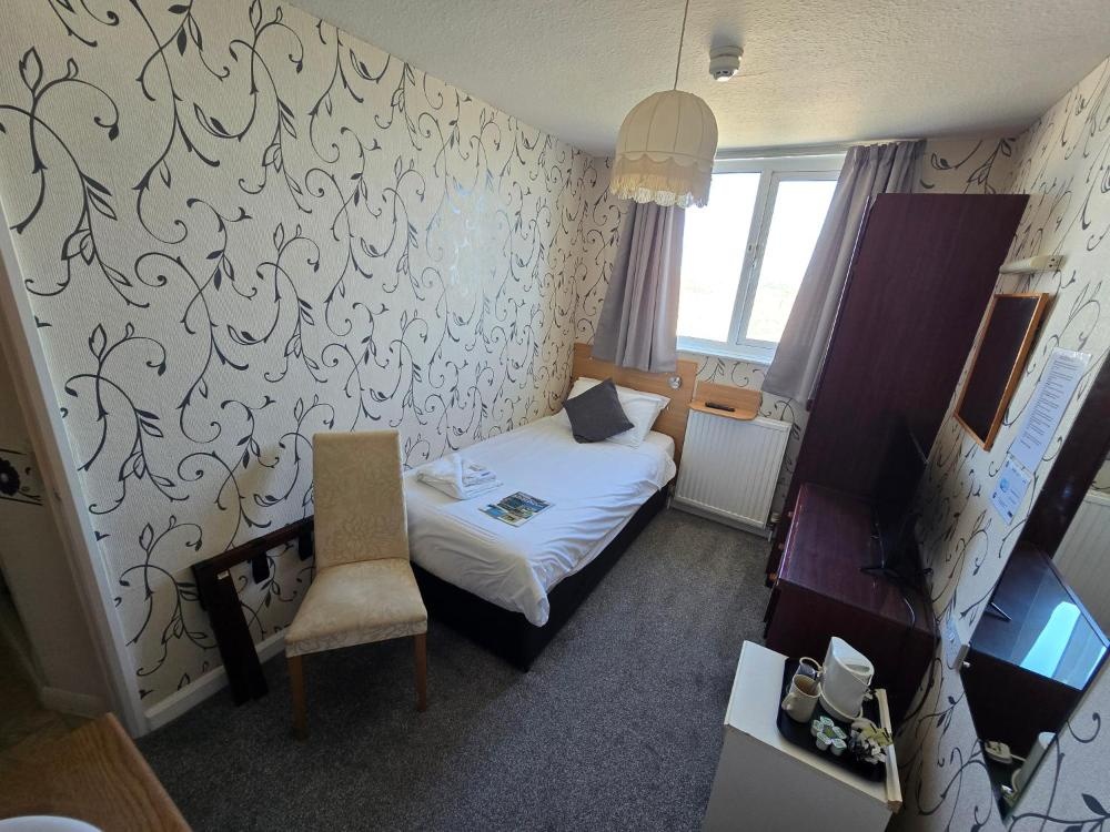 Room image 2