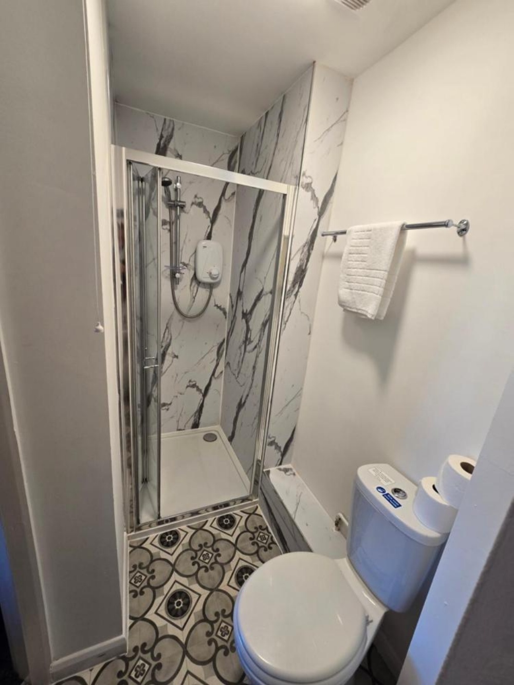 Room image 2